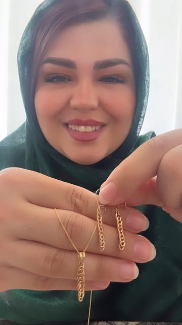 نیم‌ست طلا ۱۸ عیار